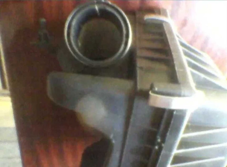 Корпус повітряного фільтру ОПЕЛЬ з новим фільтром.