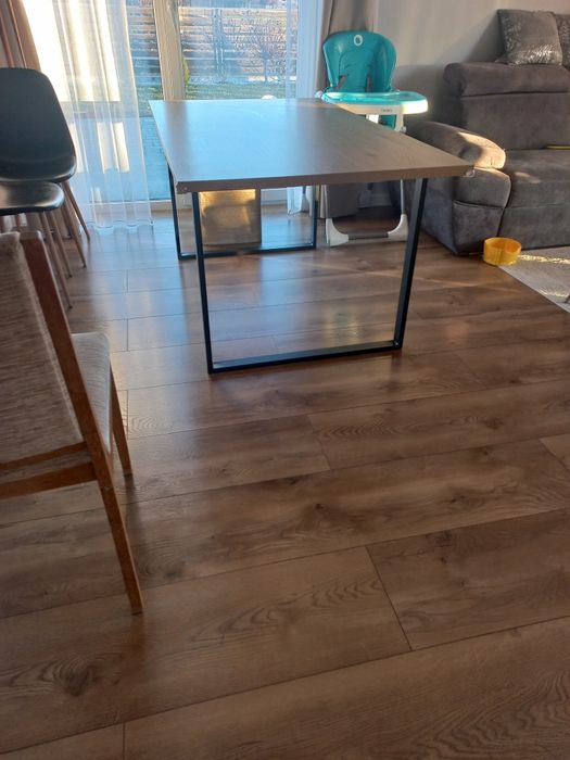 Stół do jadalni 160x90 nogi metalowe