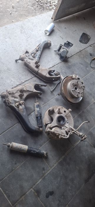 Ричаг цапфа ступиця рисори мазда bt 50 форд ренджер 06-11р