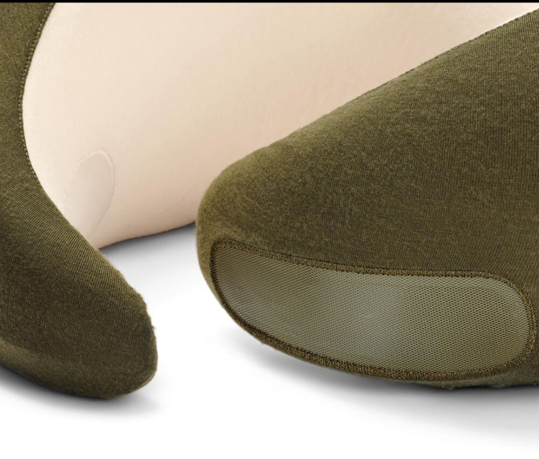 Зручна подушка для підтримки шиї в дорозі та для відпочинку