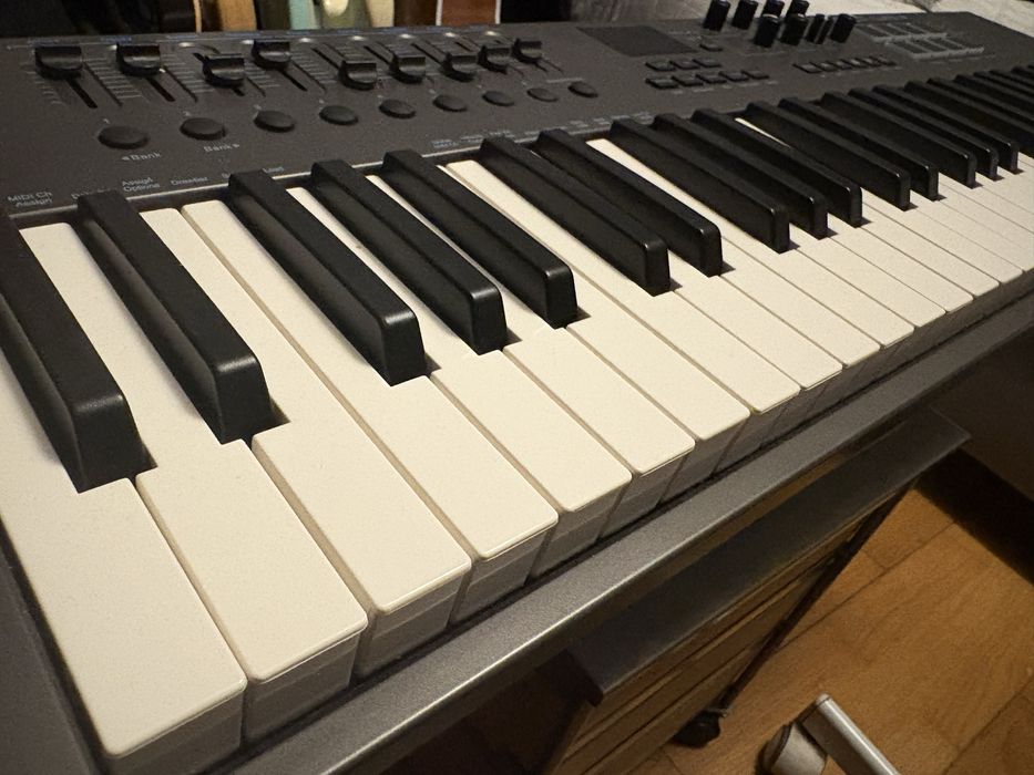 Nektar Impakt LX61+ teclado MIDI controlador