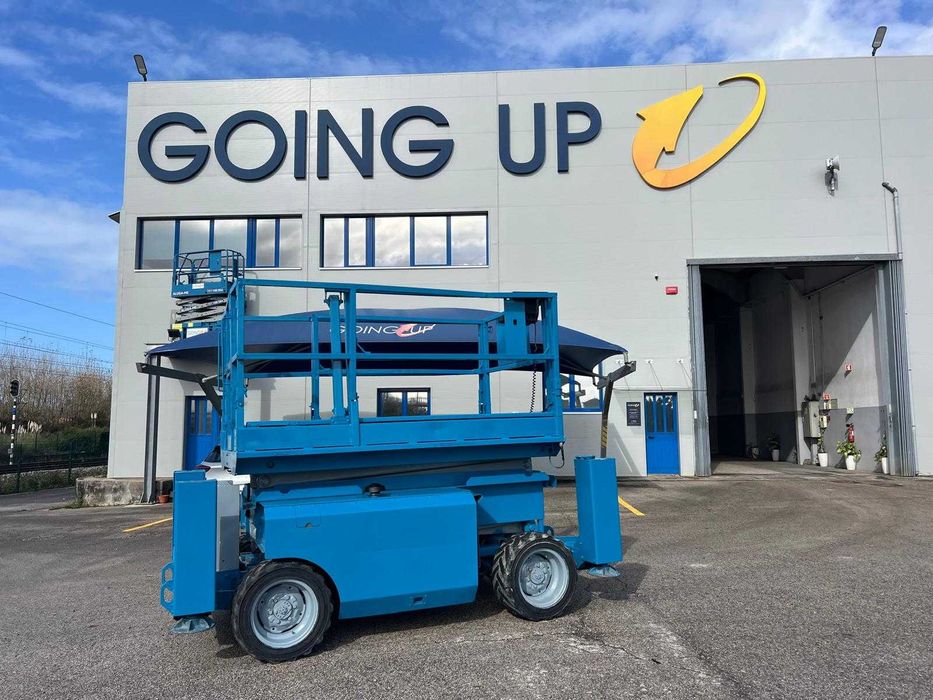 Tesoura Diesel Genie 12m