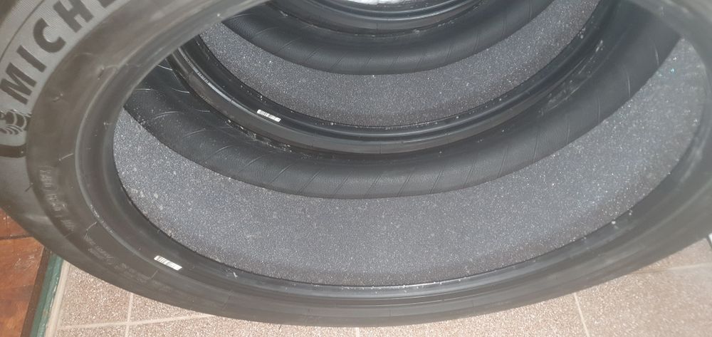 Шини, літо для електроавто Мішелін, MICHELIN PILOT SPORT EV  255/45R20