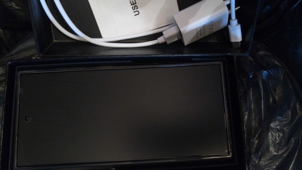 мобильный телефон S24 Ultra