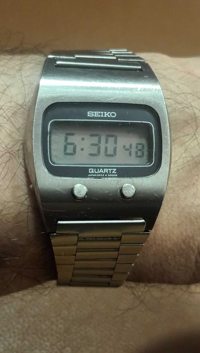 Seiko Quartz LCD 0432  z 1976 roku