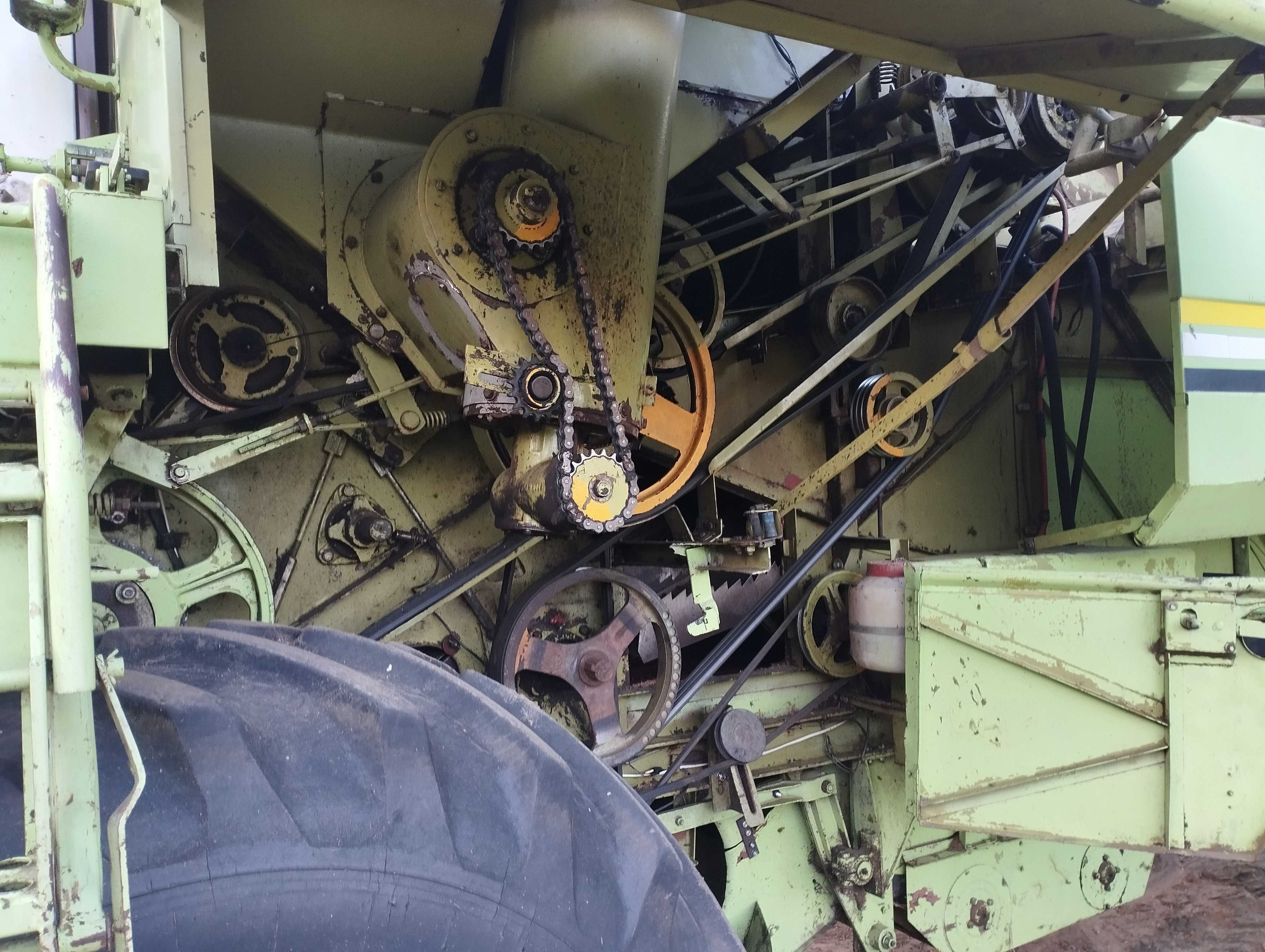 Kombajn zbożowy Fortschritt E524 MDW