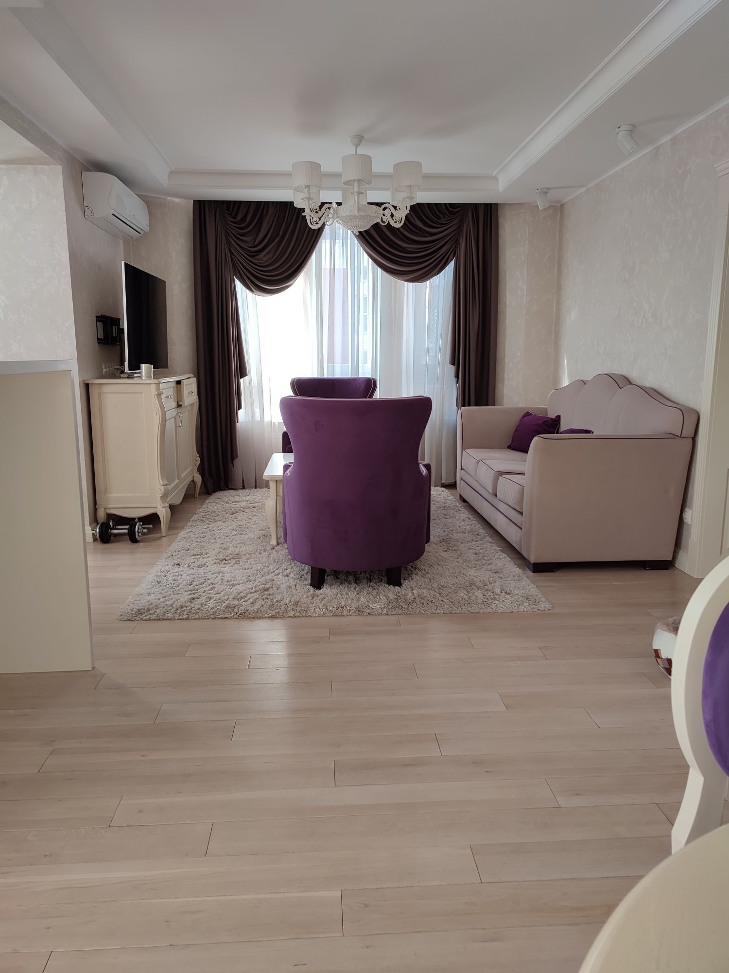 Оренда квартири VIP-класу Калинова Слобода 1