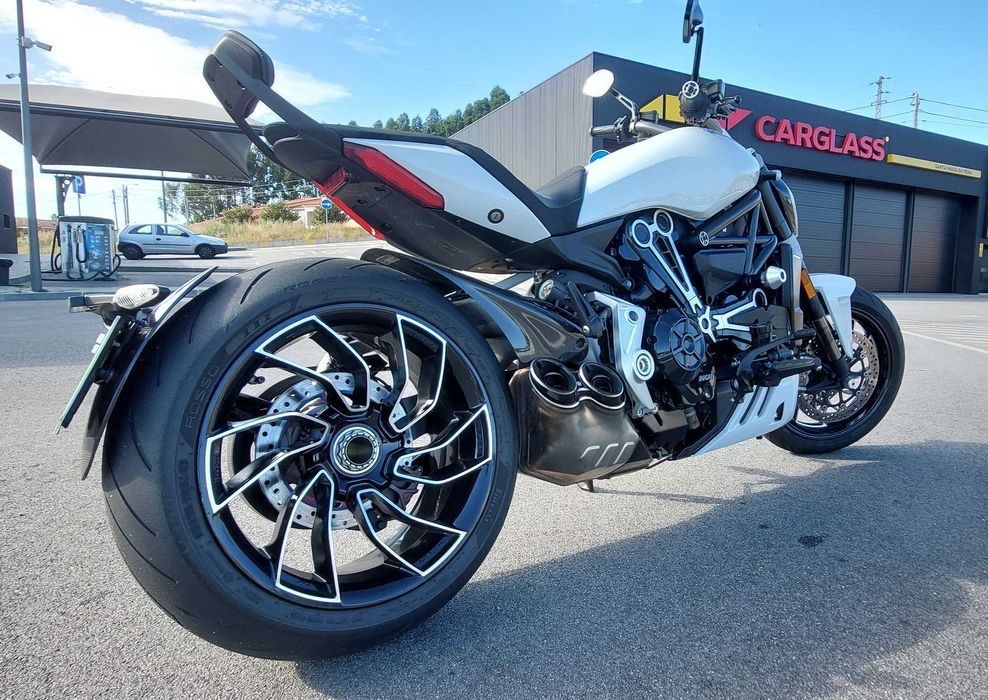 Ducati XDiavel S 2018 – Impecável, 13.400 km, cheia de estilo!