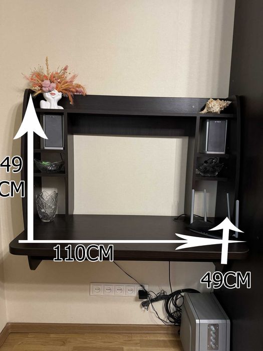 Стіл комп'ютерний стіл підвісний для навчання та роботи гарний стан