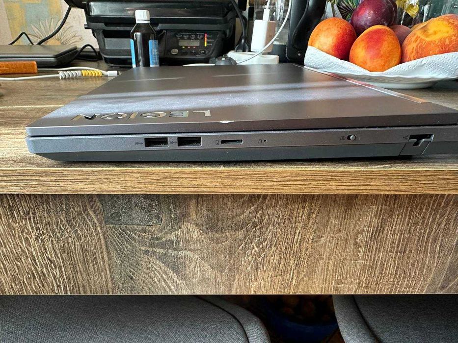 Продам б/у ноутбук Lenovo Legion 5 16IRX9
