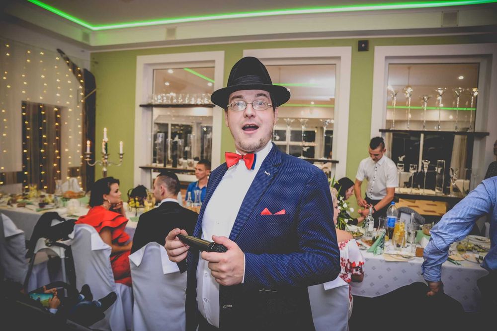 Krystian Kobus - Dj / Wodzirej na Twoją imprezę. Ciężki dym.