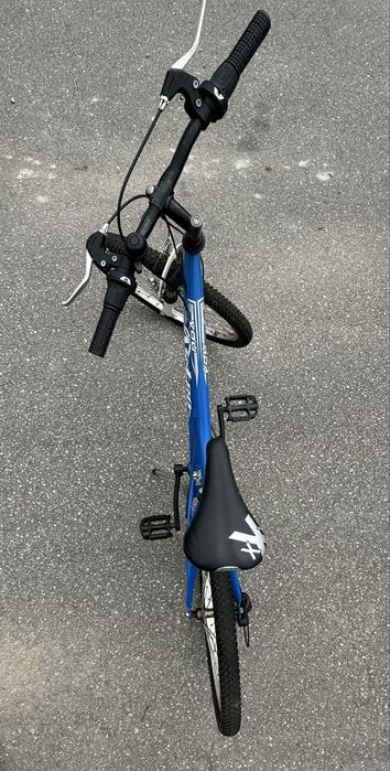 Bicicleta Astro usada, em bom estado