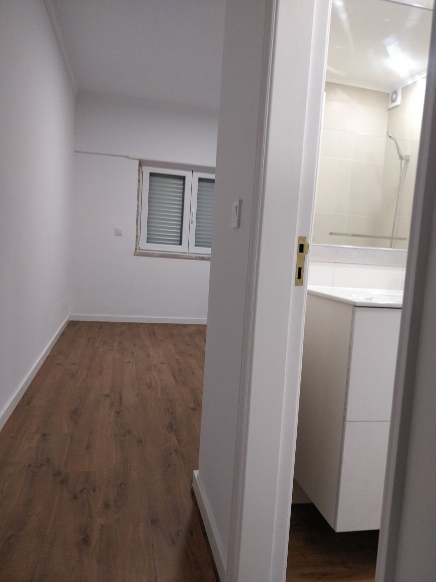 Apartamento T3 para venda nas Galerias Valmor Parede, Possível permuta