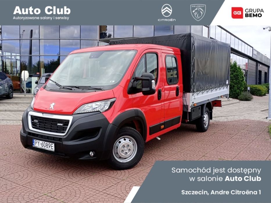 Peugeot Boxer  brygadowy z plandeką, oświetlenie ostrzegawcze