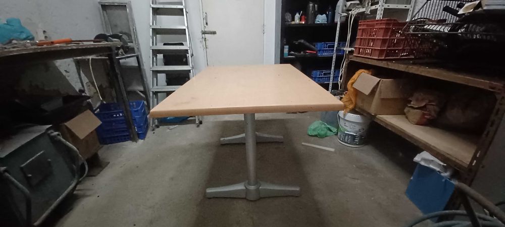 Mesa para café, escritório ou outros fins