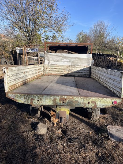 Уаз -хороша машина для  села,мости коробка роздакка,все працює!