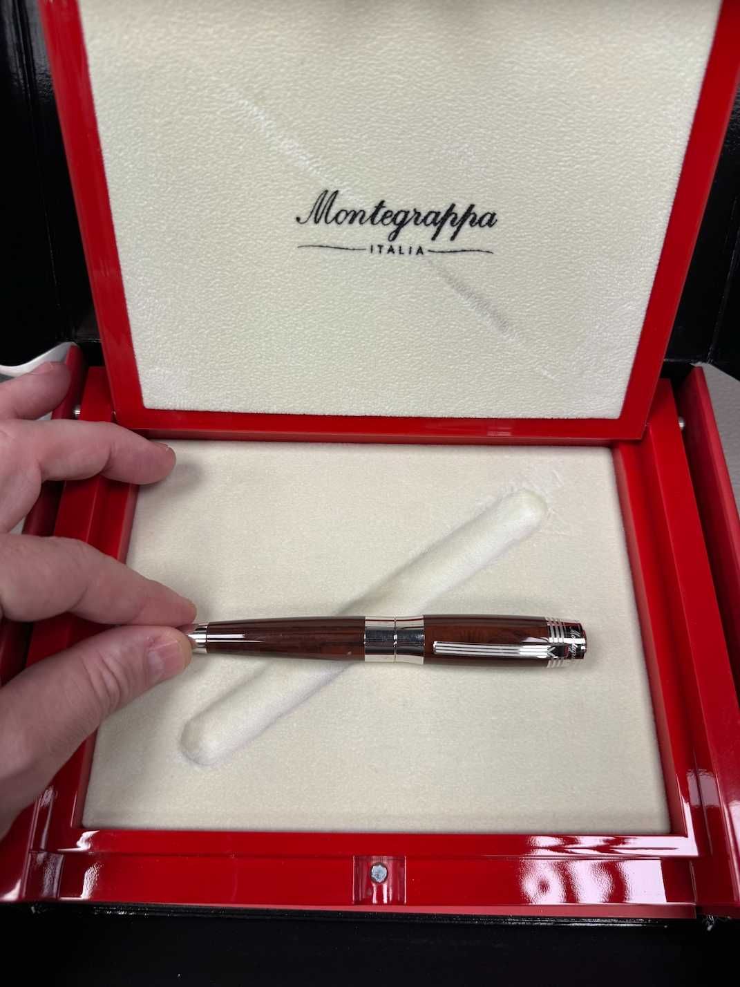 Caneta Montegrappa Antonio Stradiravi Edição Limitada 2333/3000