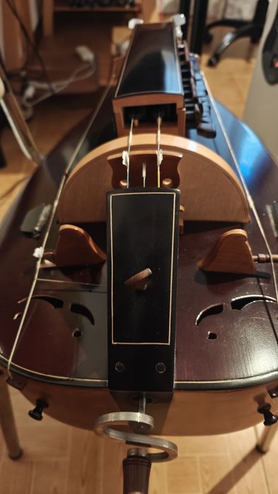 Zanfona / Hurdy-Gurdy