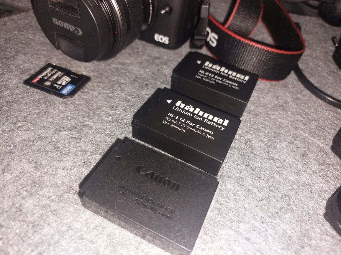 Canon M50 +  Lente Canon 15-45mm + Extras (com caixa original)