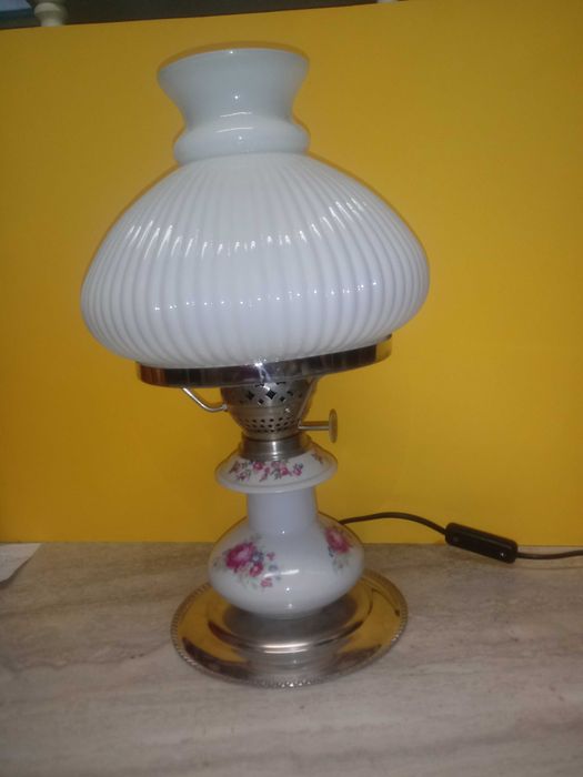 Unikatowe lampy stylowe retro