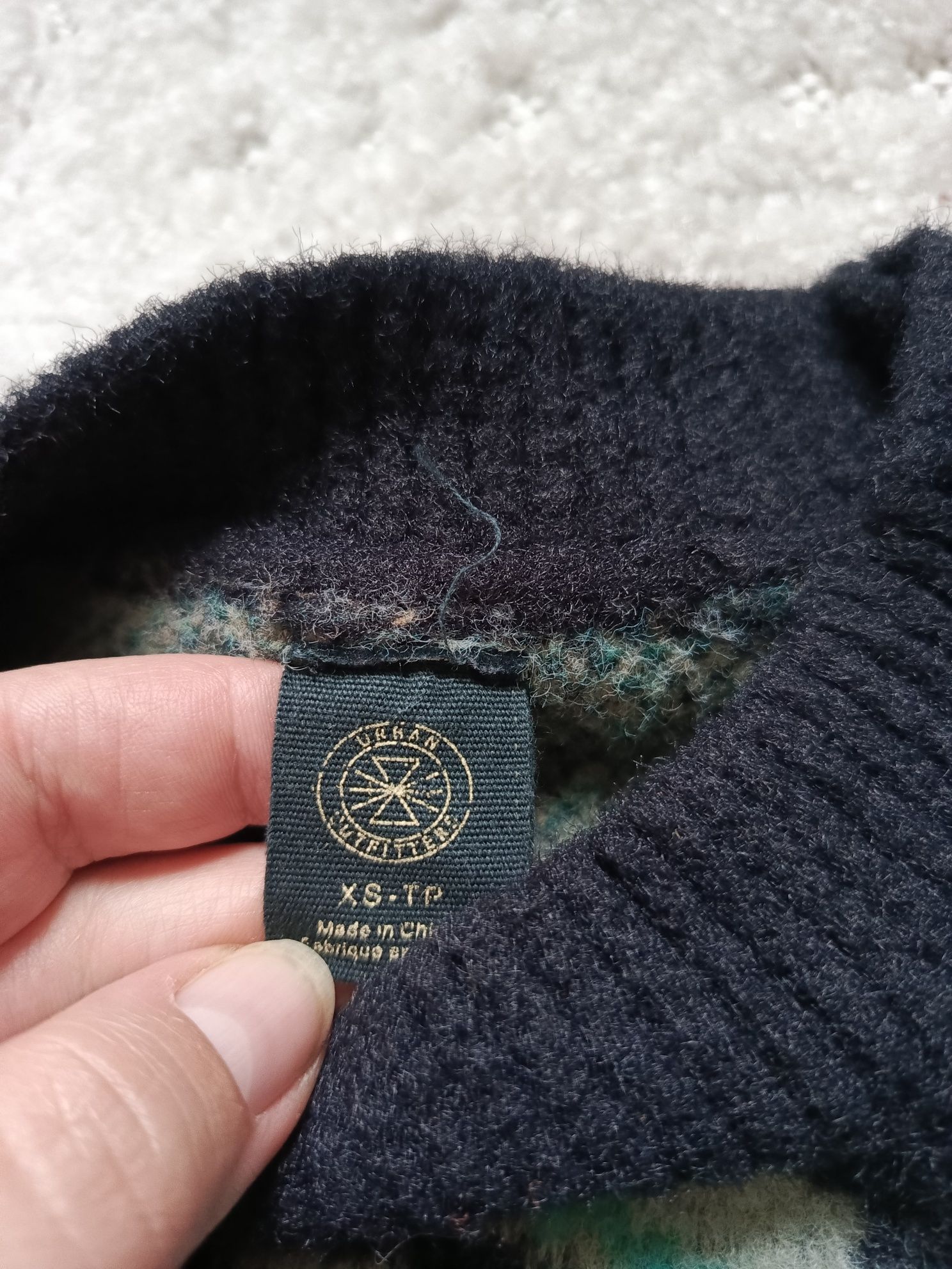 Unikalny sweter oversize z abstrakcyjnym wzorem - Urban Outfitters ,XL