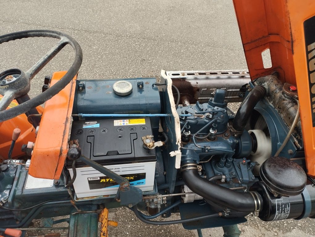 Kubota B7000/// Frese/// Transporte