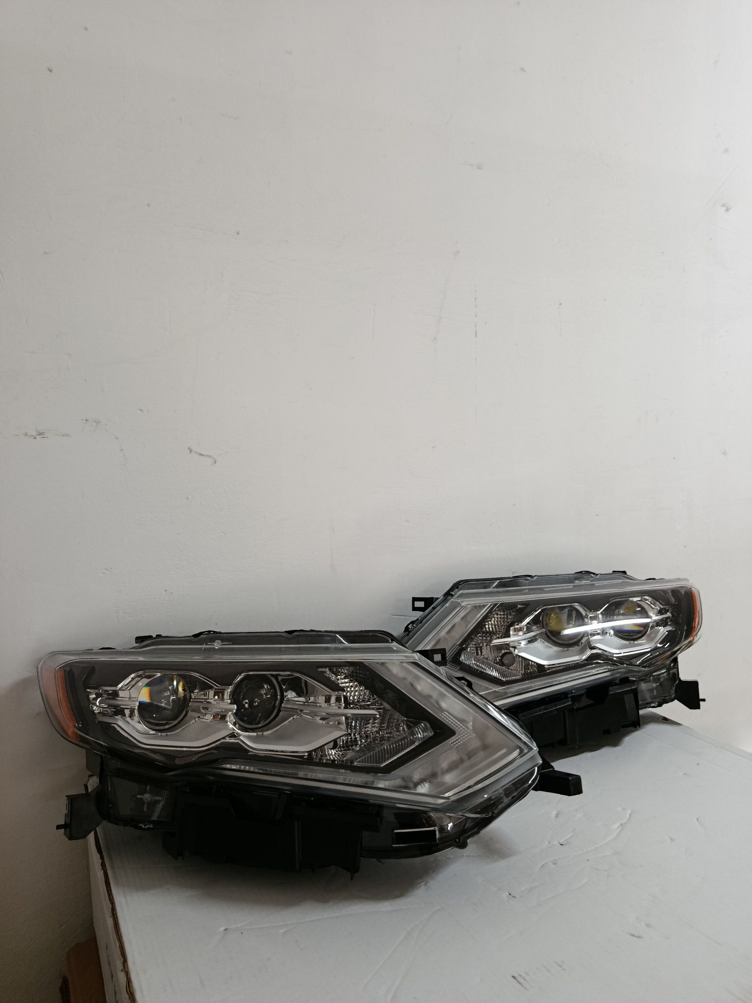 Комплект фар FULL LED  NISSAN X-TRAIL / ROGUE   2017-2020