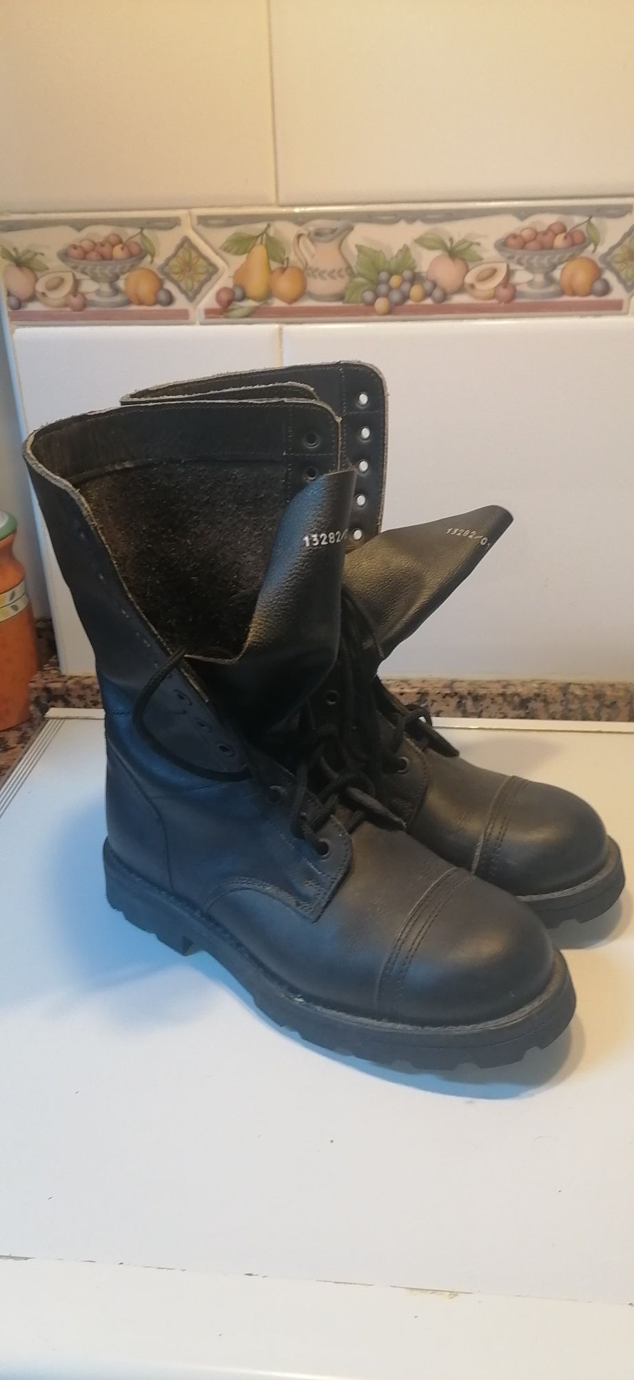 Botas militares novas n°39