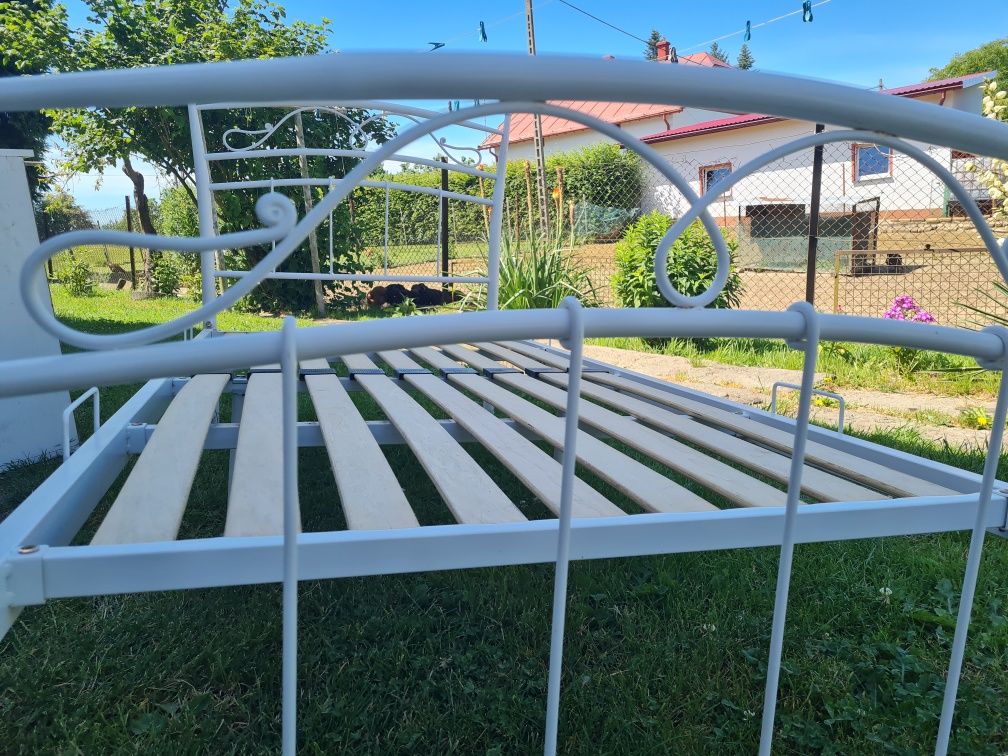 Łóżko ze stelażem+ szafka nocna