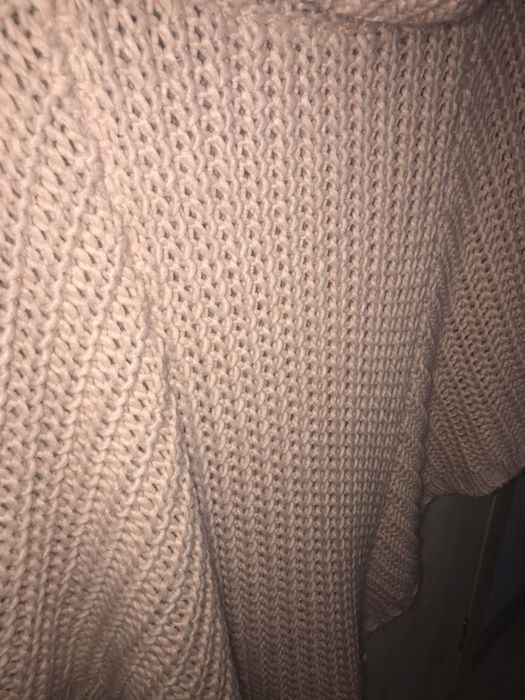 Sweter typu pończo