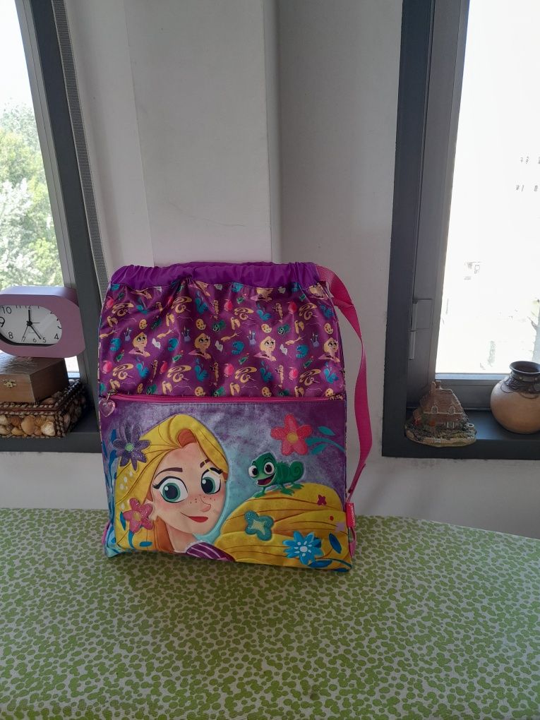 Vendo Mochila de Criança muito bonita como nova