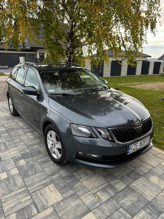 Skoda Octavia Skoda Octavia III, stan b. Dobry, od jednego właściciela.