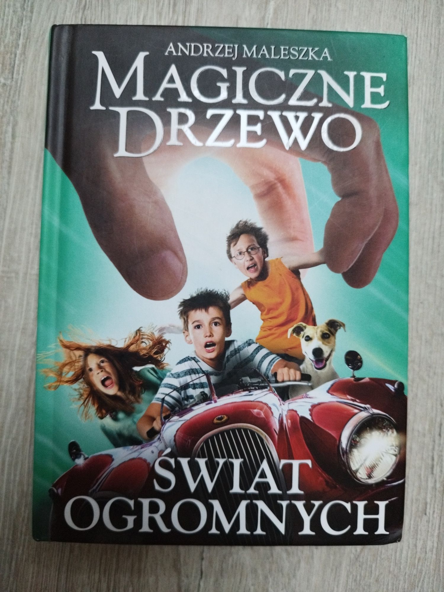 Książka "Magiczne Drzewo. Świat Ogromnych"