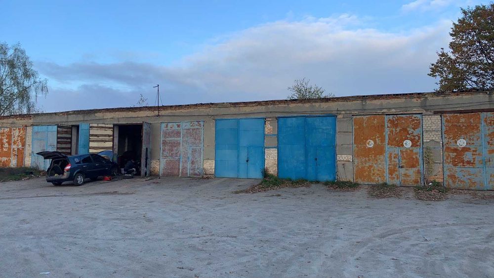 Оренда Укртелеком! 1726,5 м²; м. Звягель, вул. Василя Карпенка, 46а