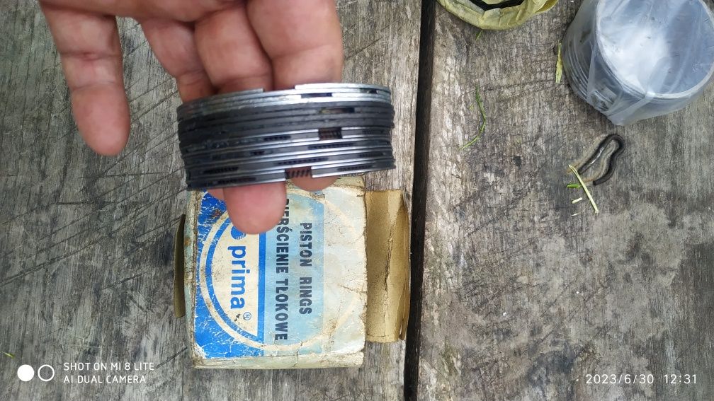 Продам поршни  76,0 500грн ,  кольца 76,0 , 500грн