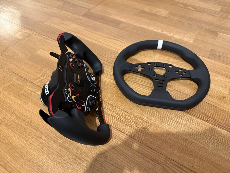 Moza ESX Steering Wheel For pc & Xbox + ES Formula Wheel mod