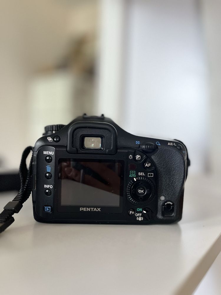Фотоапарат Pentax K10D + батарейний блок GRIP D-BG2