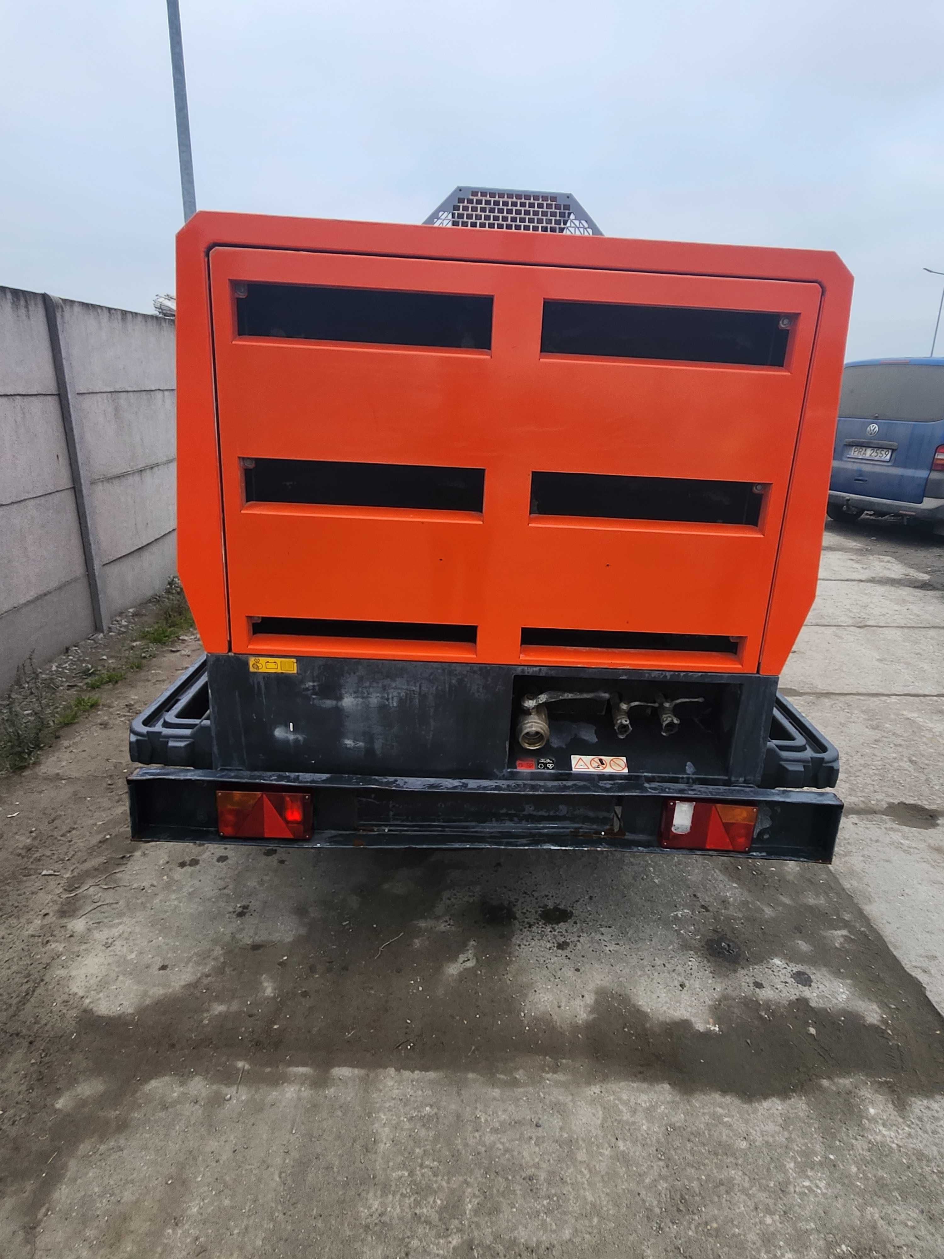 Kompresor mobilny Atlas Copco XAHS 317 - 18m3 -12 bar -2016r / 2230mth