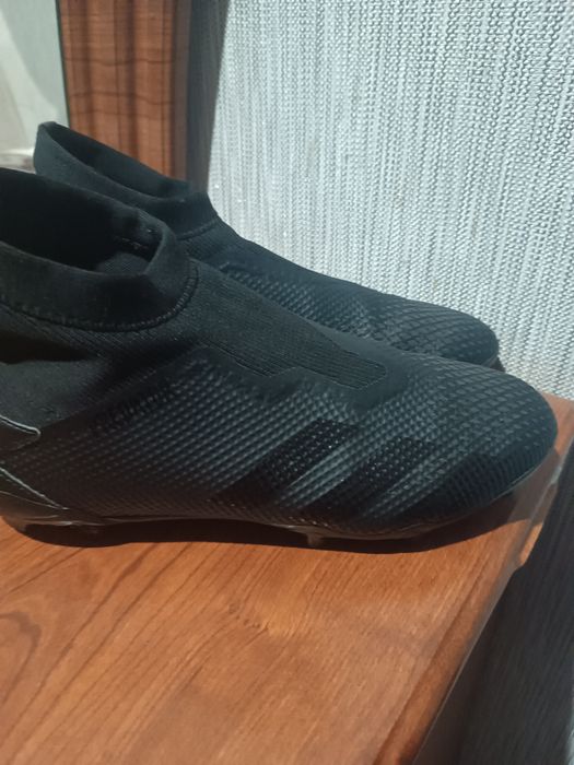 Adidas Predator бутси в чудовому стані розмір 42-42.5