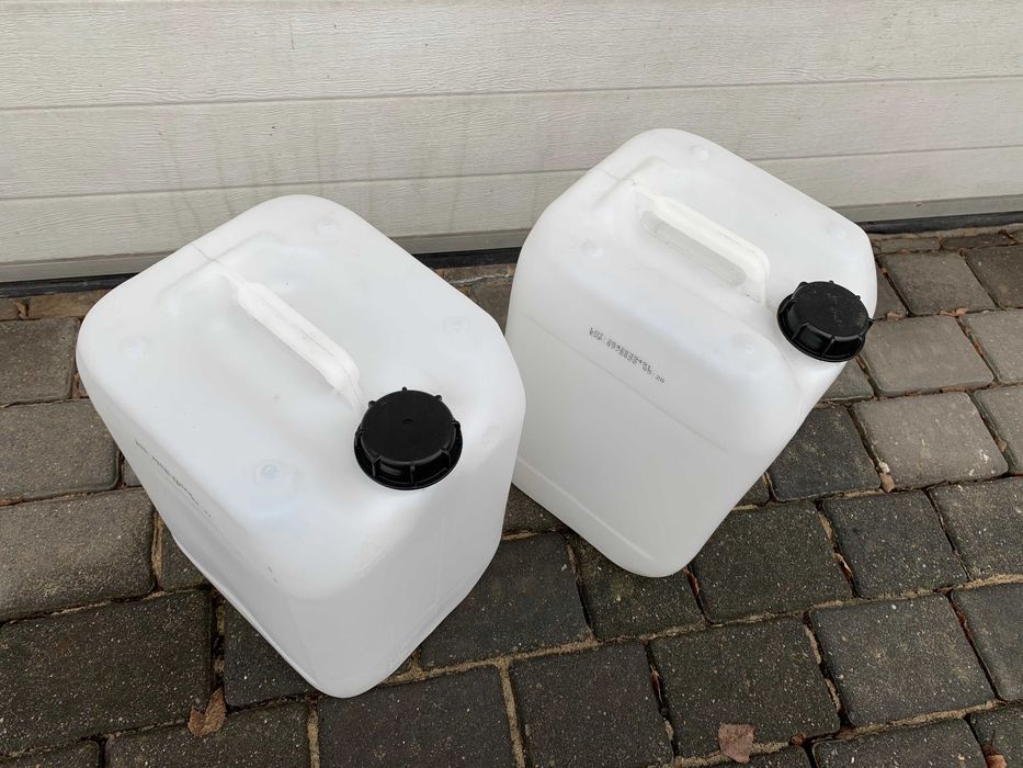 Kanister Kanistry Beczka Pojemnik 20L na ropę wodę WYMYTE