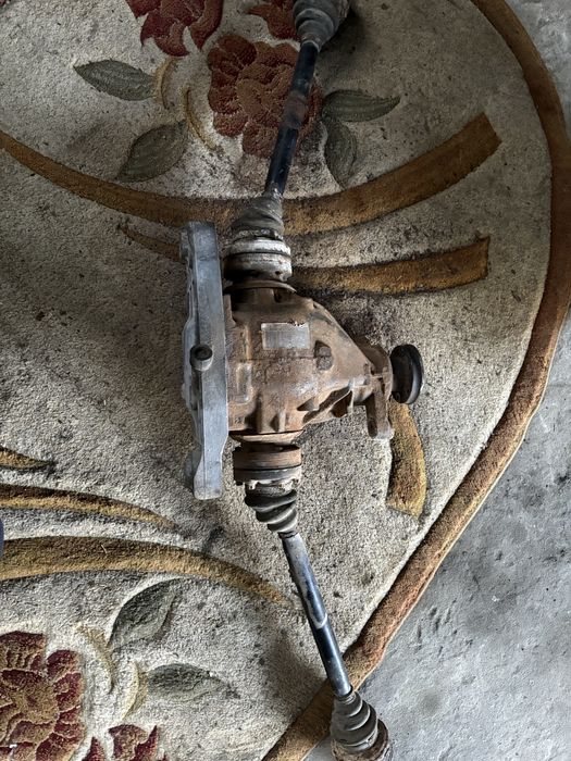Dyferencjał z półosiami do BMW E39 2.0i