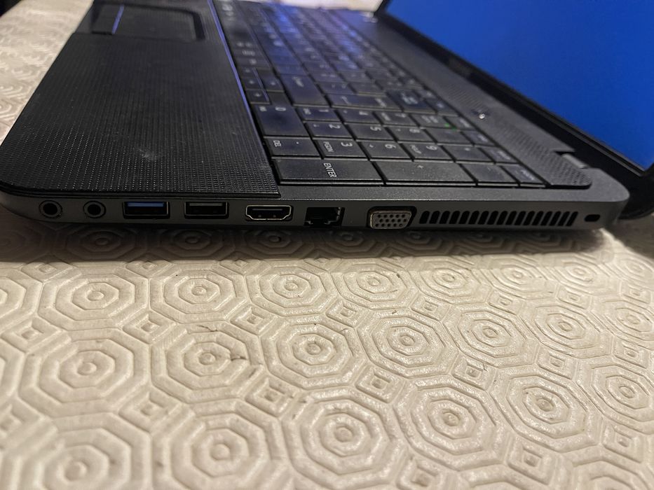 Portatil Toshiba Satellite Pro C850-1C3