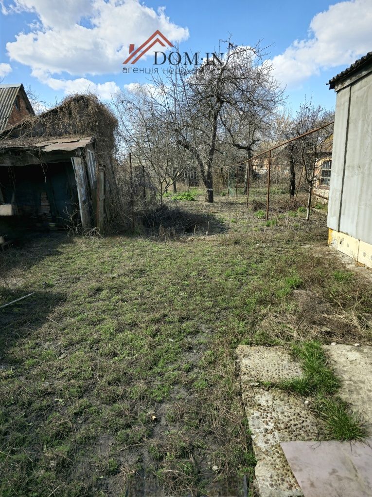 Продаж будинку на вул. Чорновола