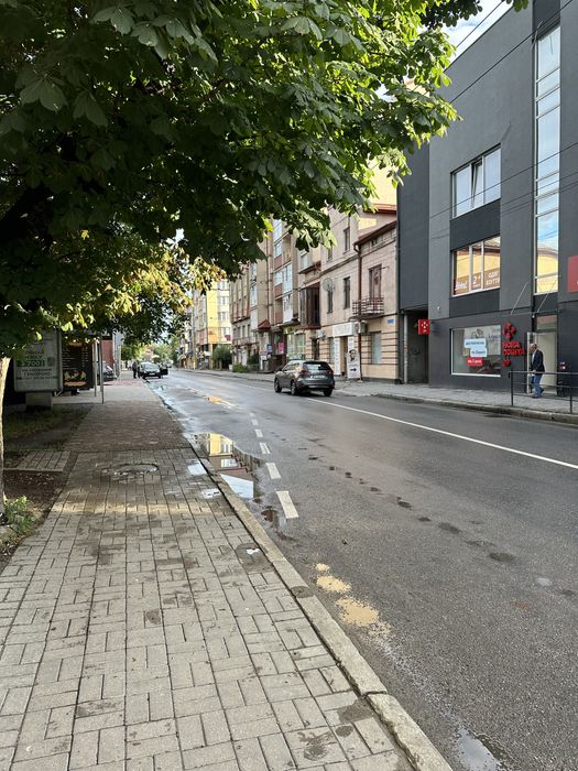 Продам гараж , вул. Б.Хмельницького 13