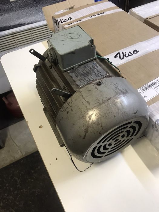 Электродвигатель 2шт 220v