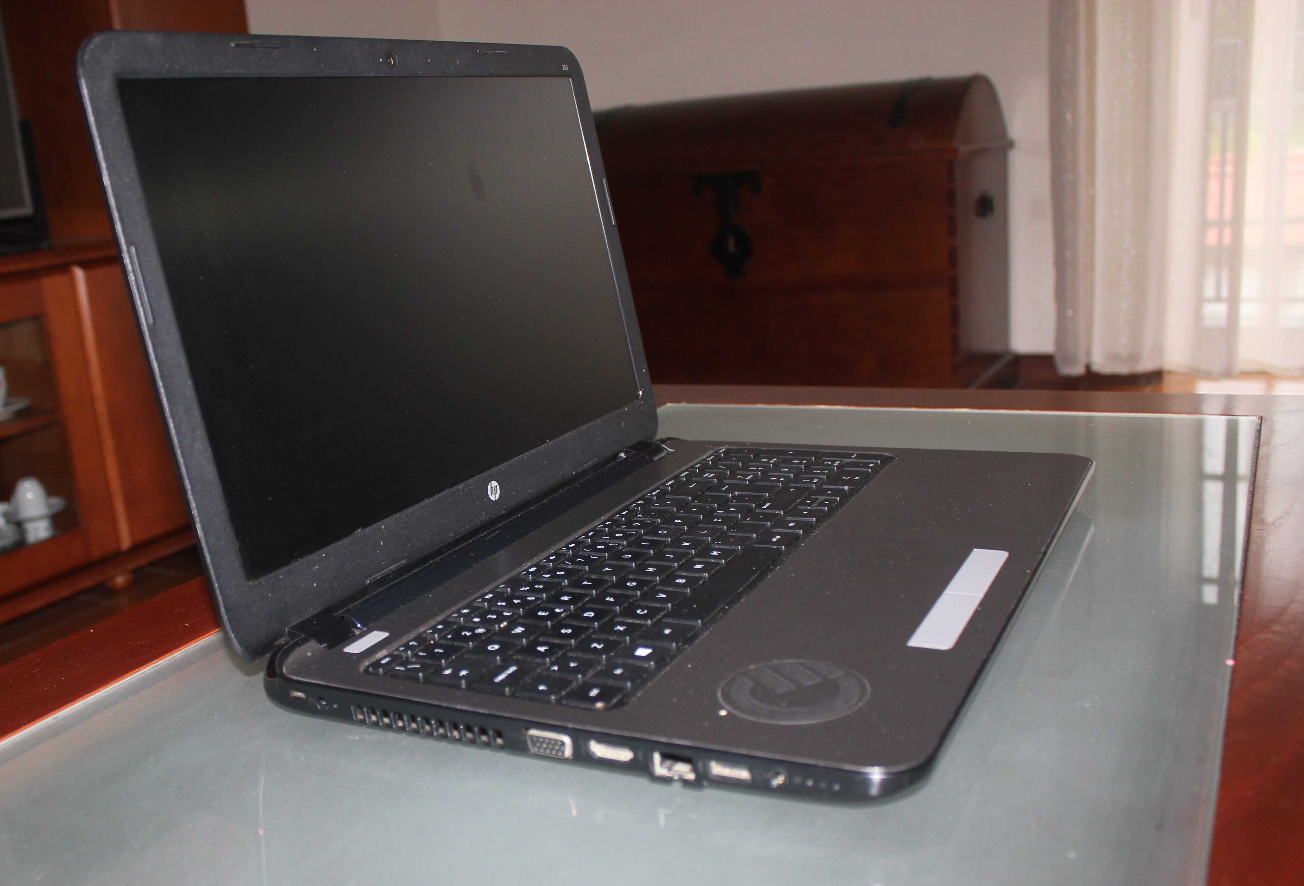 Portátil HP - modelo 255 (com disco C novo)