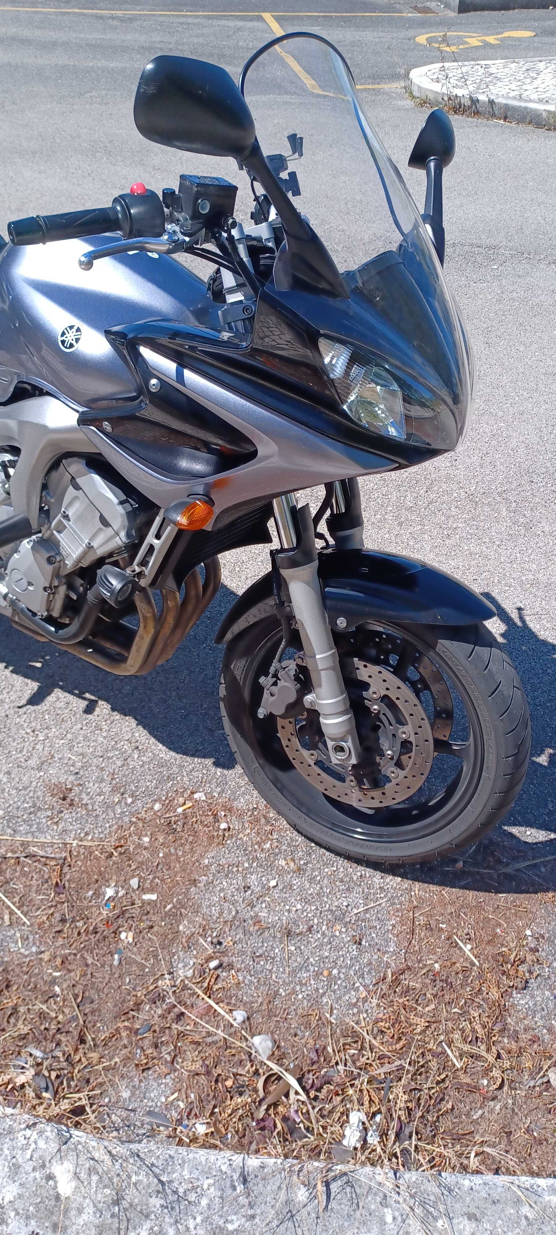 Yamaha fz6 original com varios extras