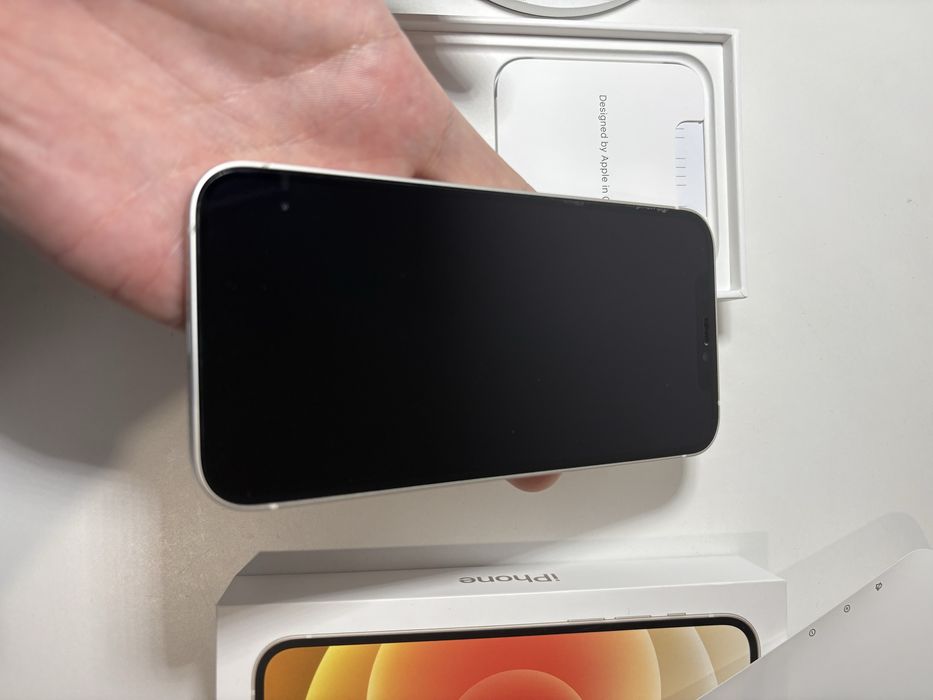iPhone 12 biały 128gb w idealnym stanie – pełen komplet