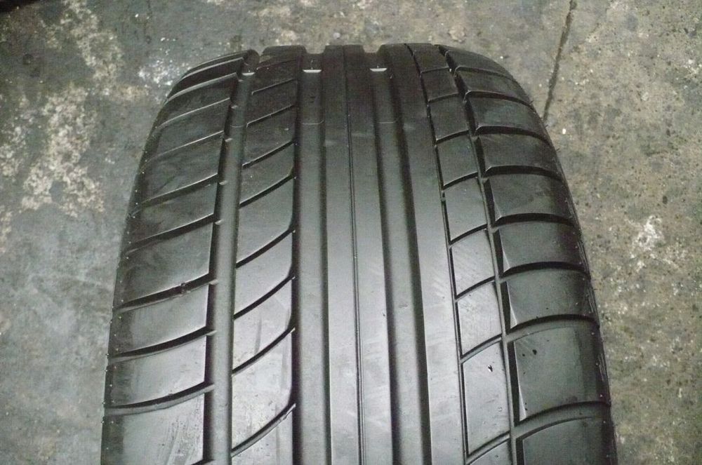AVON ZZ5 245/40R19 6,7mm 2020