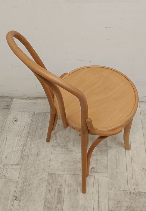 krzesło krzesła  gięty buk model Thonet A-18 do salonu jadalni stołu